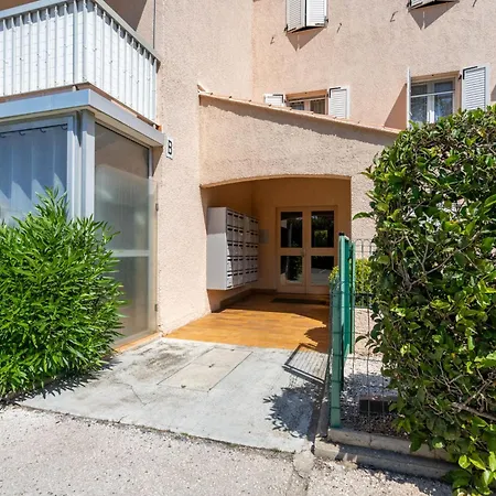 Les Lavandes By Interhome Daire