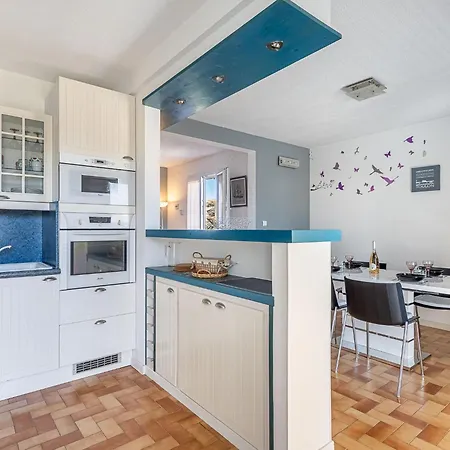 아파트 Les Lavandes By Interhome